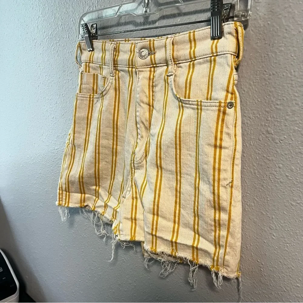 Anthro Pilcro Wanderer Short Cream Mustard Hi Rise - Picture 5 of 7